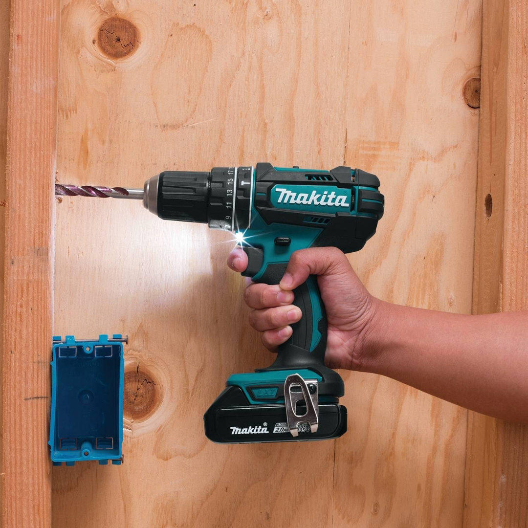 Kit Makita Original | Taladro Inalámbrico con Pistola de Impacto + 26 Accesorios + 2 Baterias
